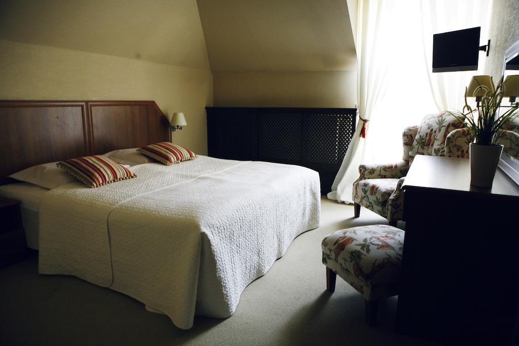 Hotel Zorza Namysłów Habitación foto