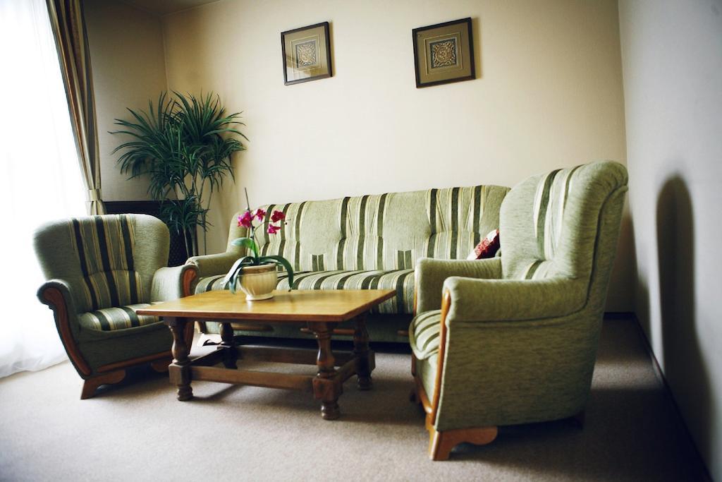 Hotel Zorza Namysłów Habitación foto